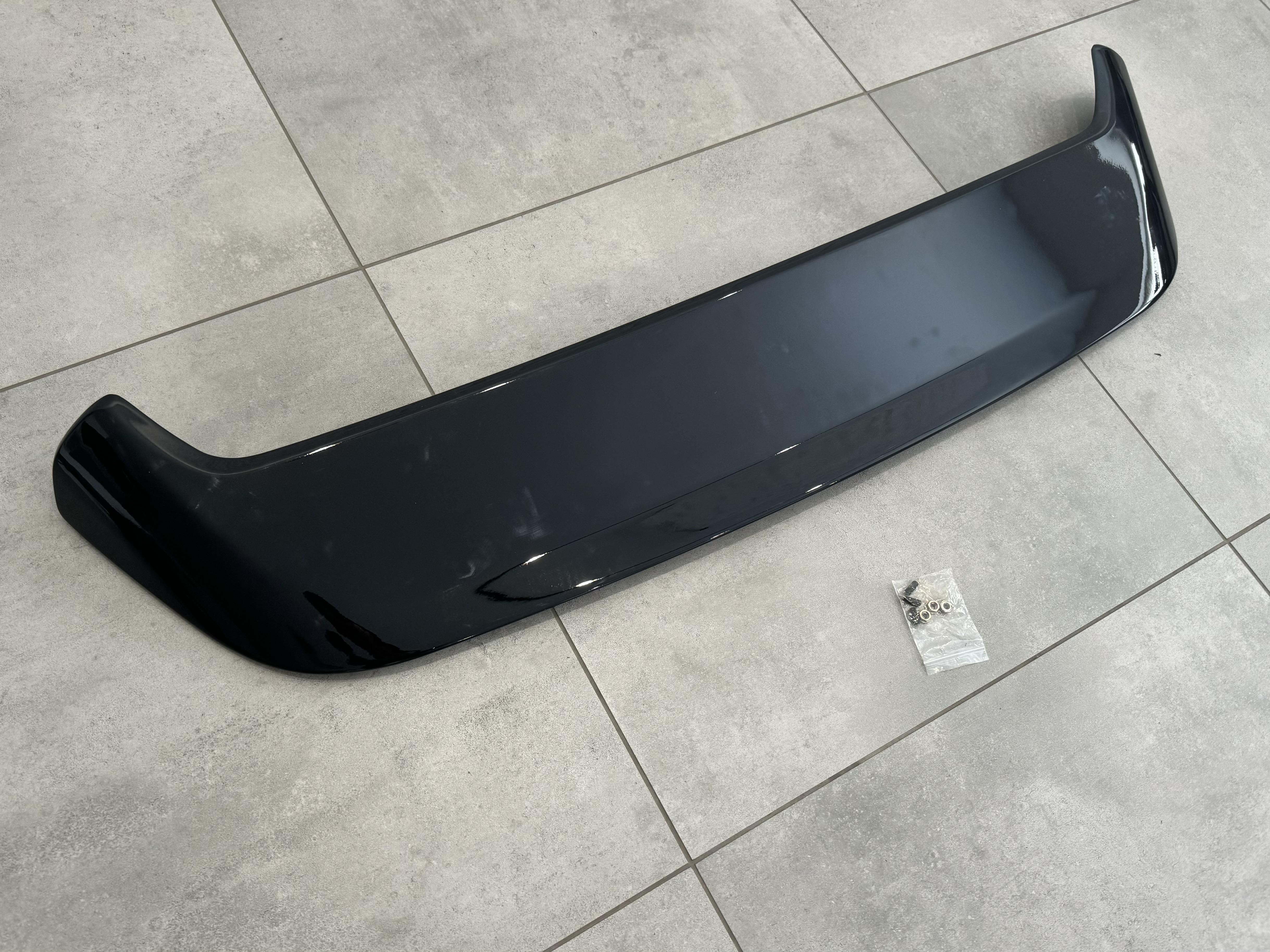 Спойлер козирок Ford Kuga / Escape 2013-2019 ABS пластик, чорний глянець