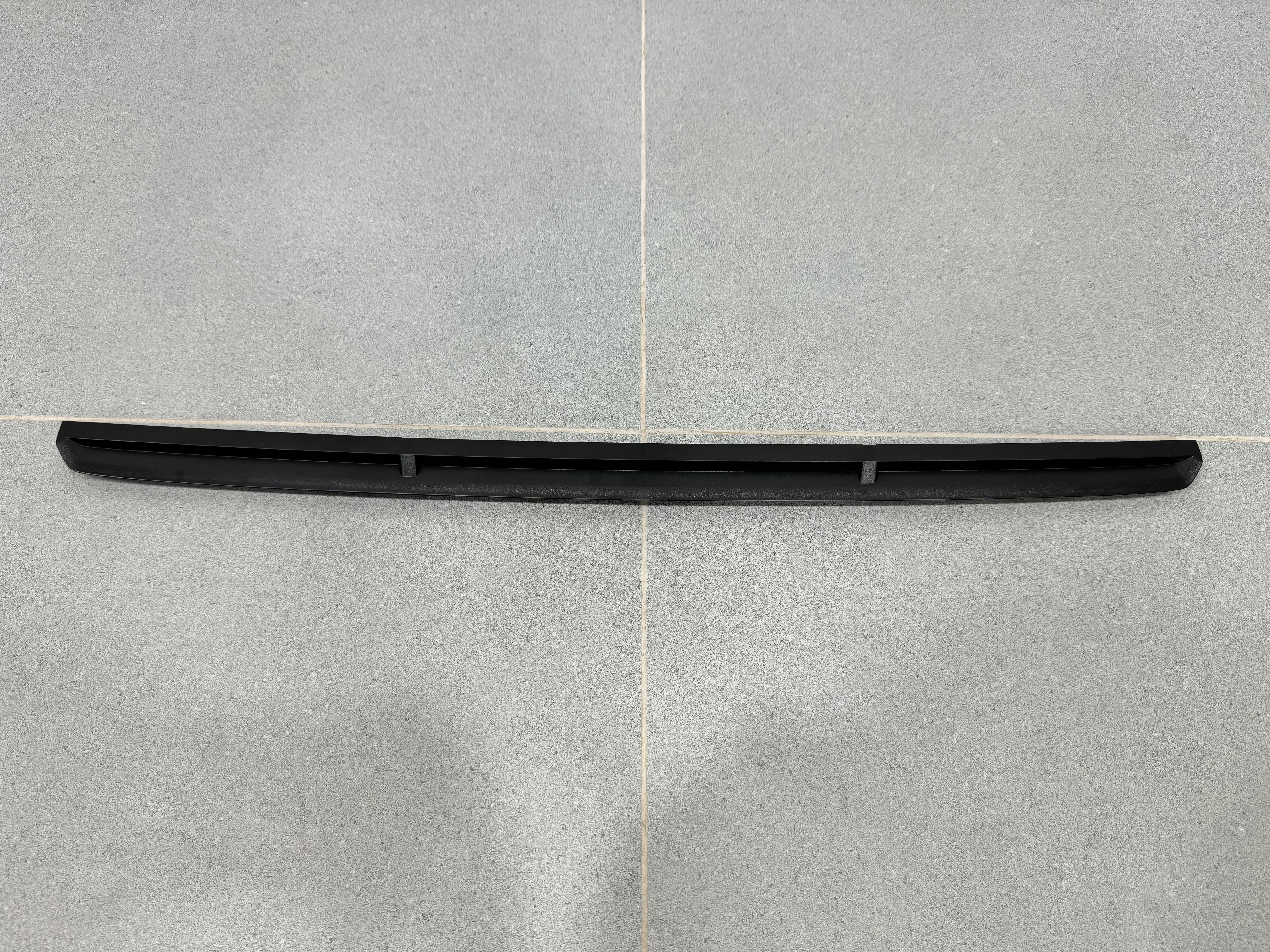 Верхня накладка (решітки) переднього бампера Audi A4/S4/RS4 (B9) 2020-8W0807801/8WD 807 801
