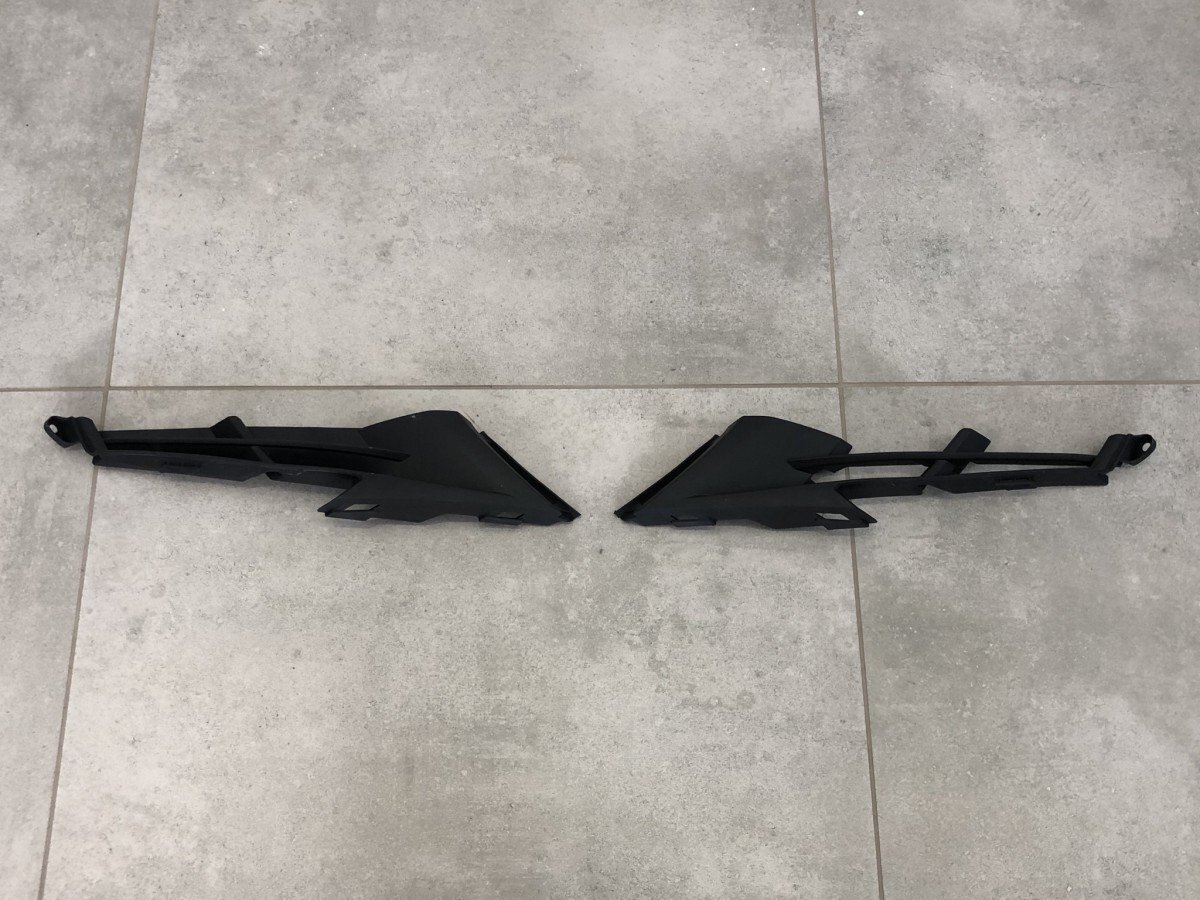 Вставки заглушки бампера Lexus RX 2015-2019 2шт L - 5328648030 / R - 5328548040