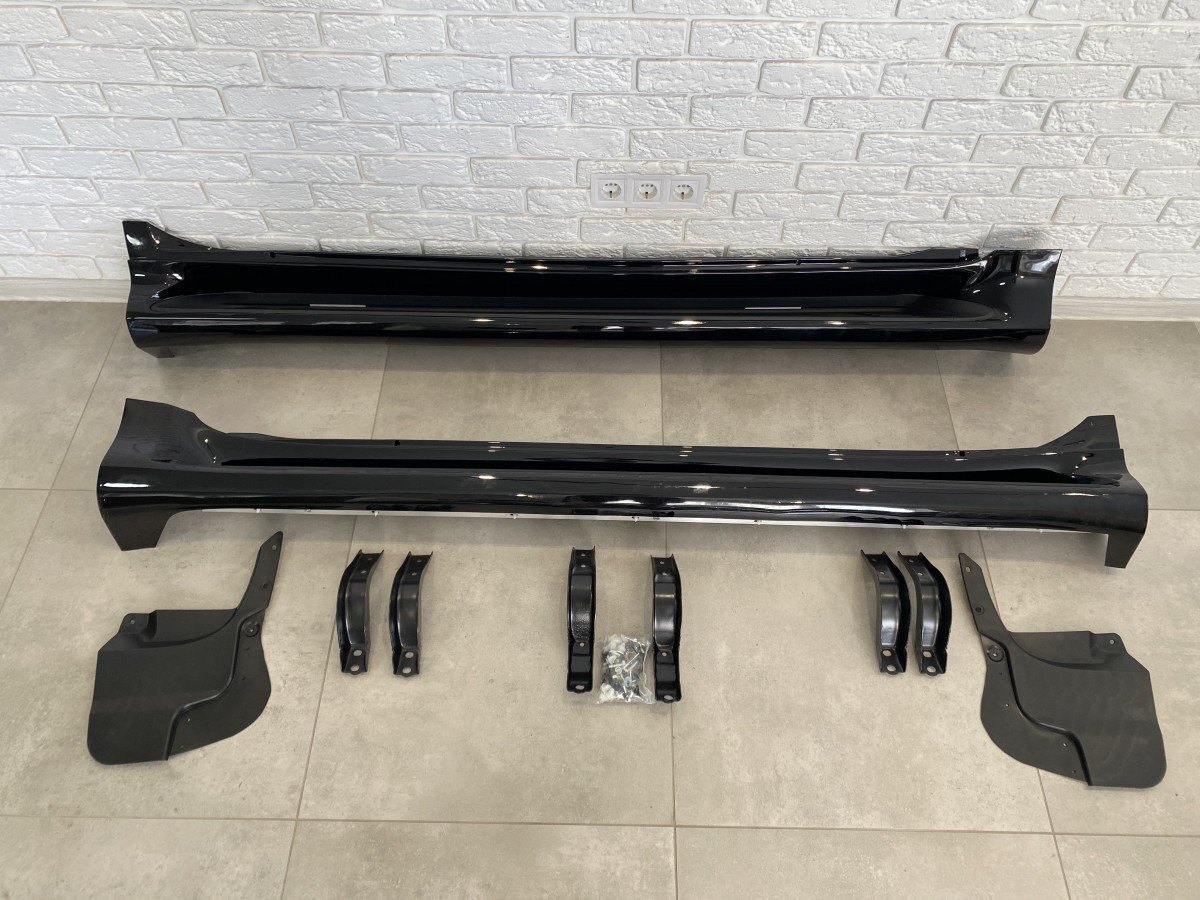 Бічні пороги Lexus GX 460 / Toyota Land Cruiser Prado 150 2009-2021 у чорному кольорі