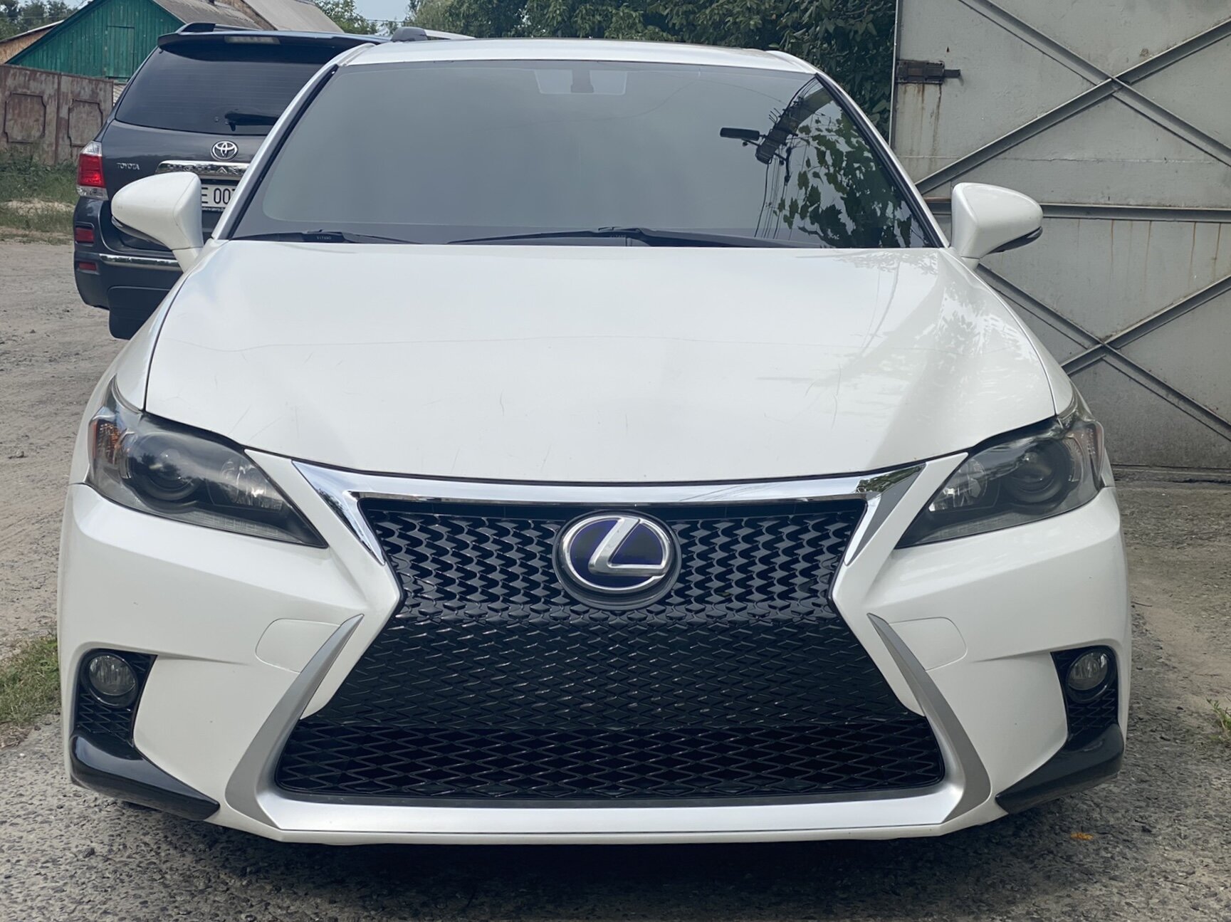 Бампер передній F-Sport Lexus CT 200h 2010-2021