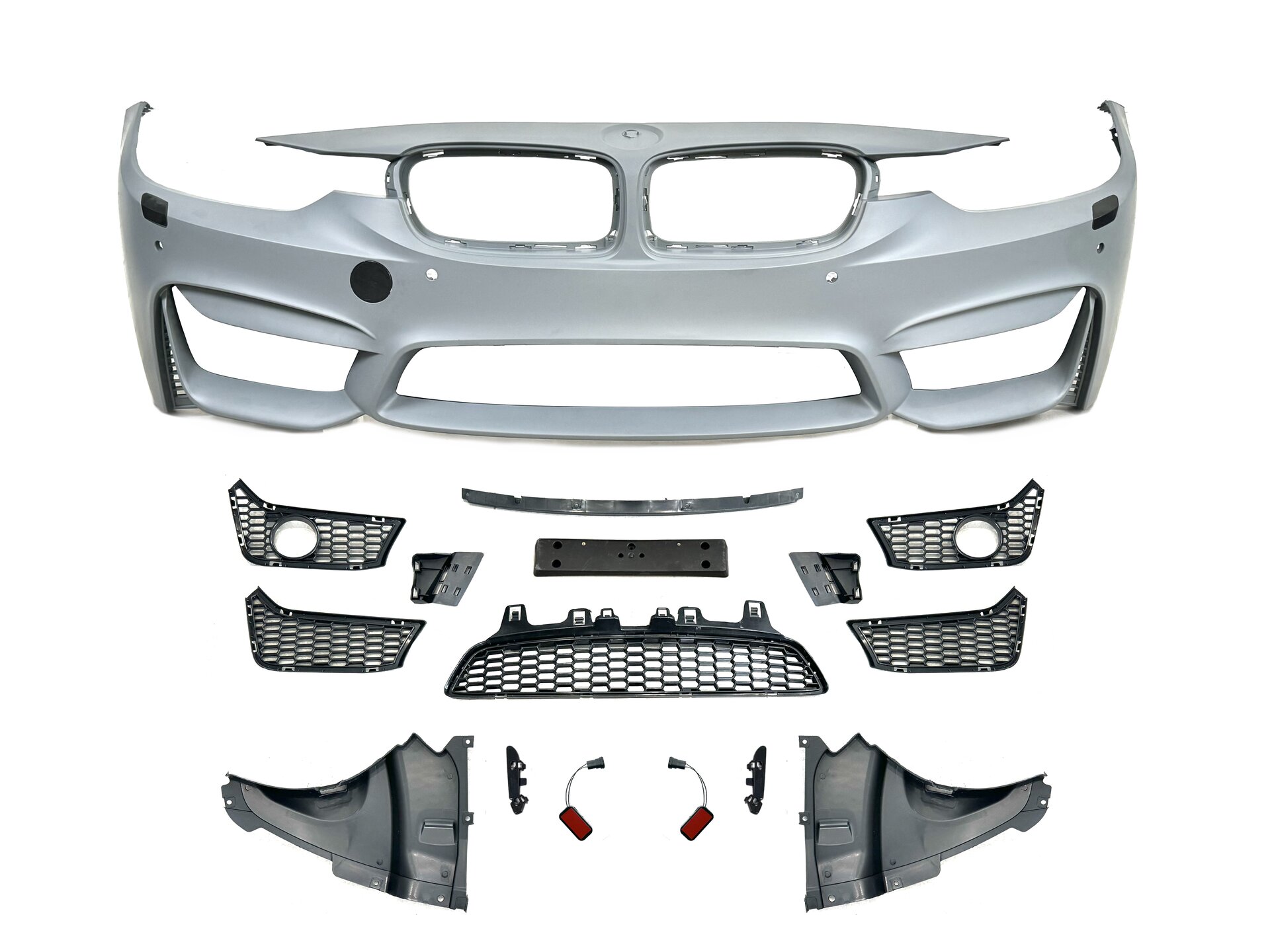 Передній бампер M3 стиль BMW 3 Series F30 F31 2012-2018 (під омивачі / з отворами під парктроніки)