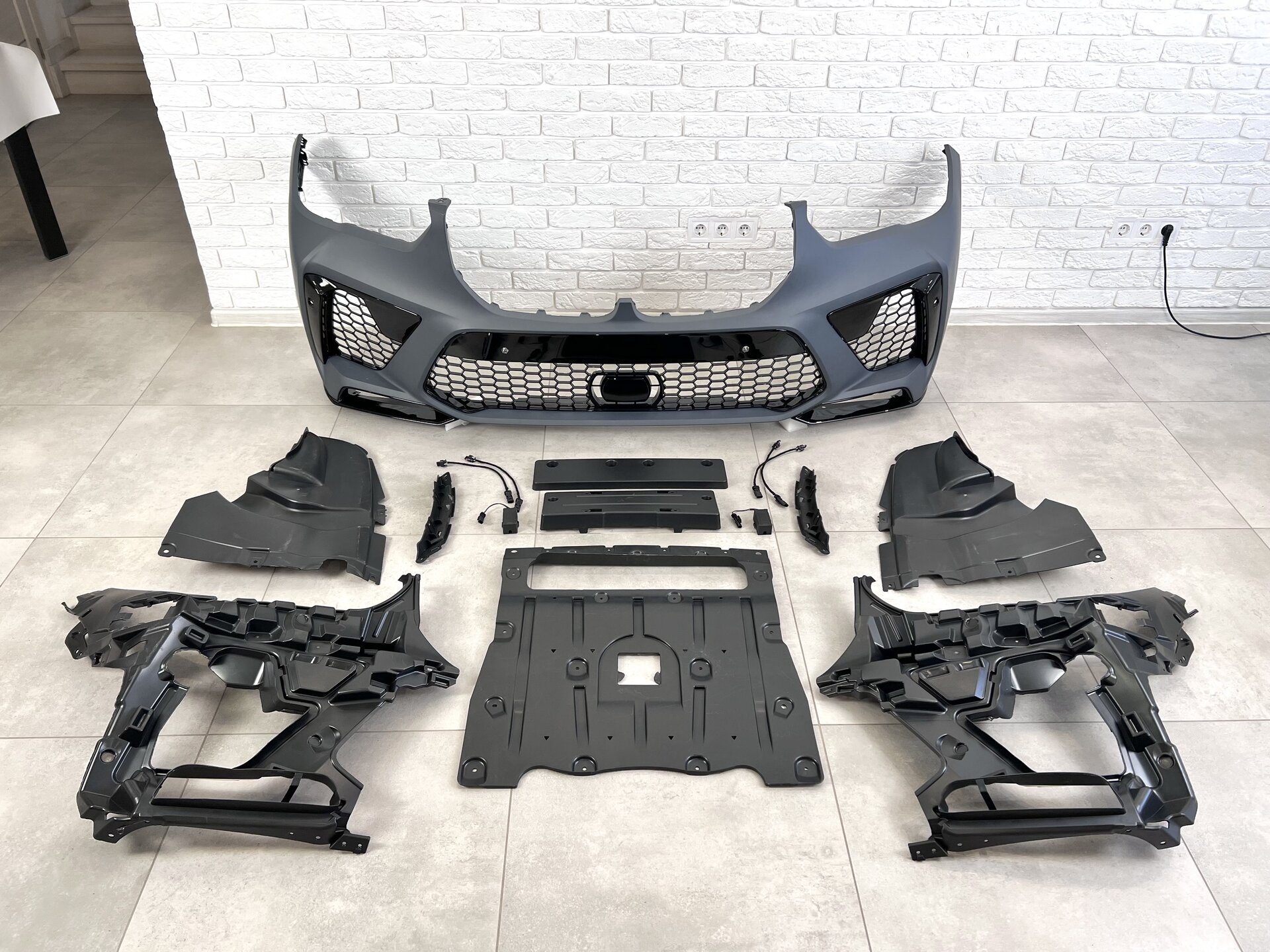 Передній бампер X5M F95 BMW для G05 2018-2022