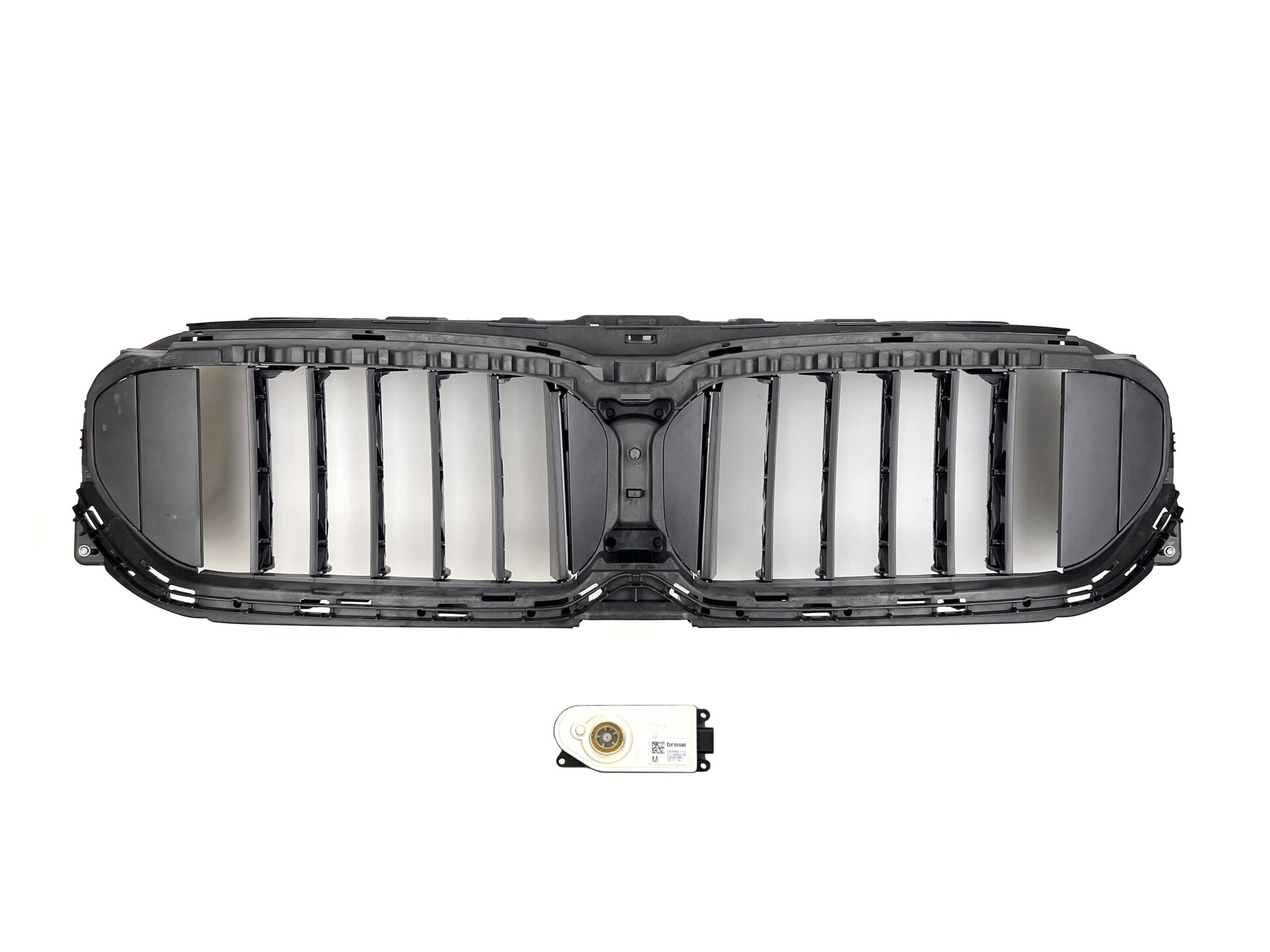 Жалюзі BMW 5 Series G30 / G31 LCI 2020+ (з моторчиком) 51119498612