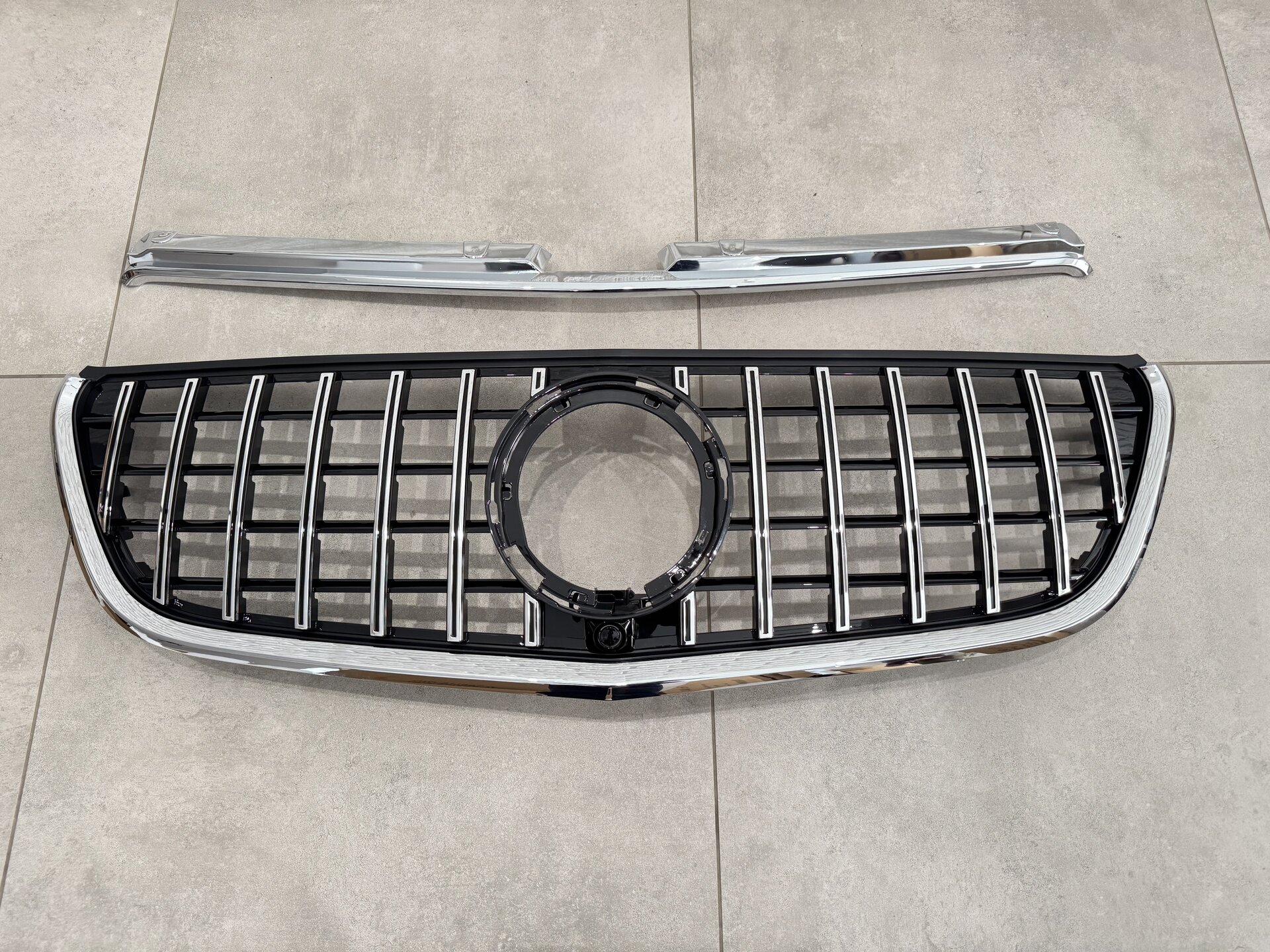 Решітка радіатора GT CHROME Mercedes Benz Vito W447 2020-2023