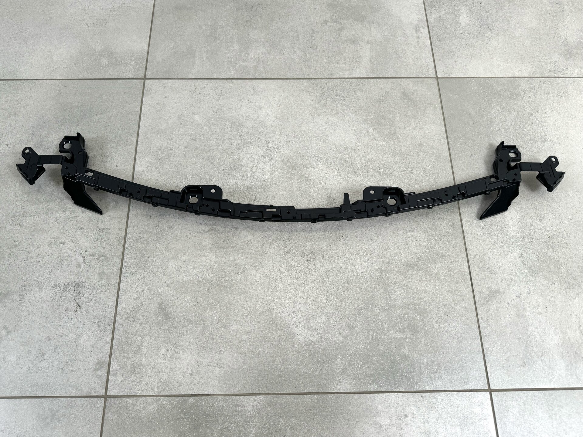 Кронштейн решітки 5311448100 для Lexus RX 2019-2022