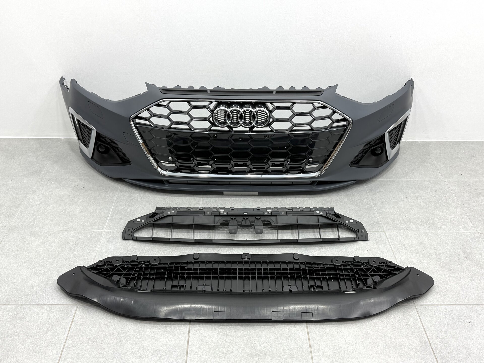 Бампер передній у зборі S-Line CHROME для Audi A4 B9 2020-2023