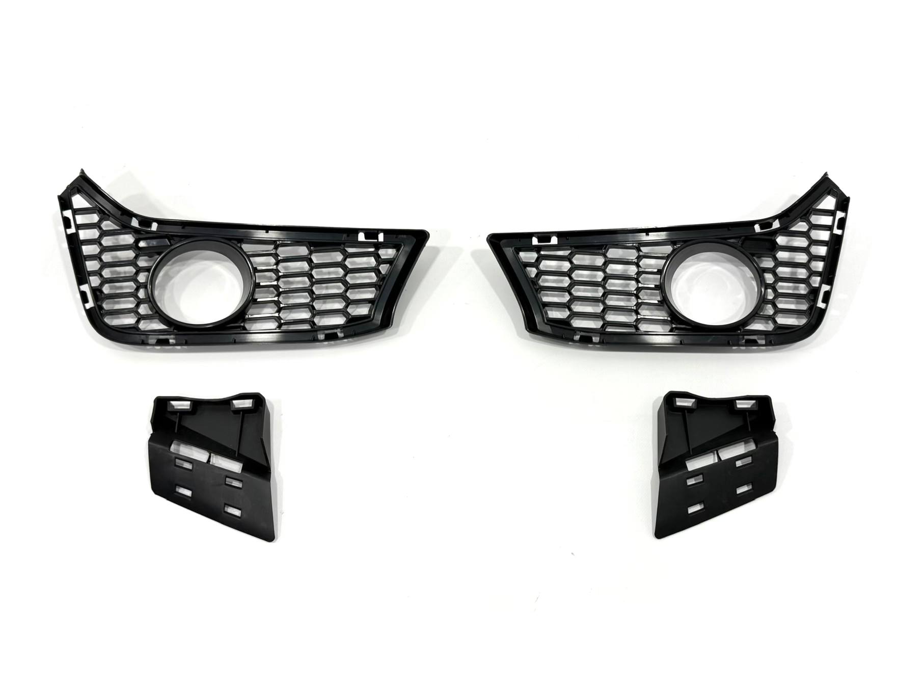 Решітки в бампер під протитуманні фари M3 look BMW 3 series F30 / F31 2012-2018 L+R