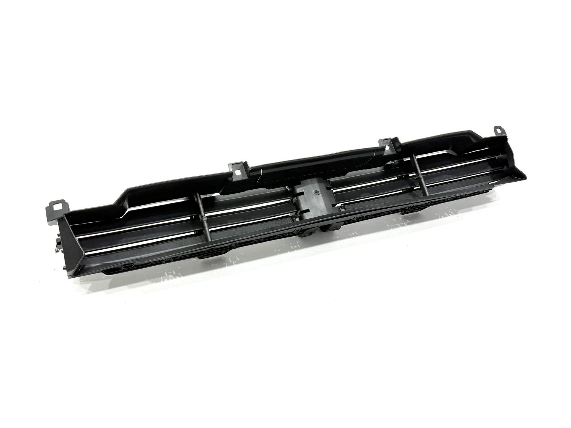 Жалюзі нижні з моторчиком 51745A1ACE2 BMW X3 G01 / X4 G02 LCI 2022-2024
