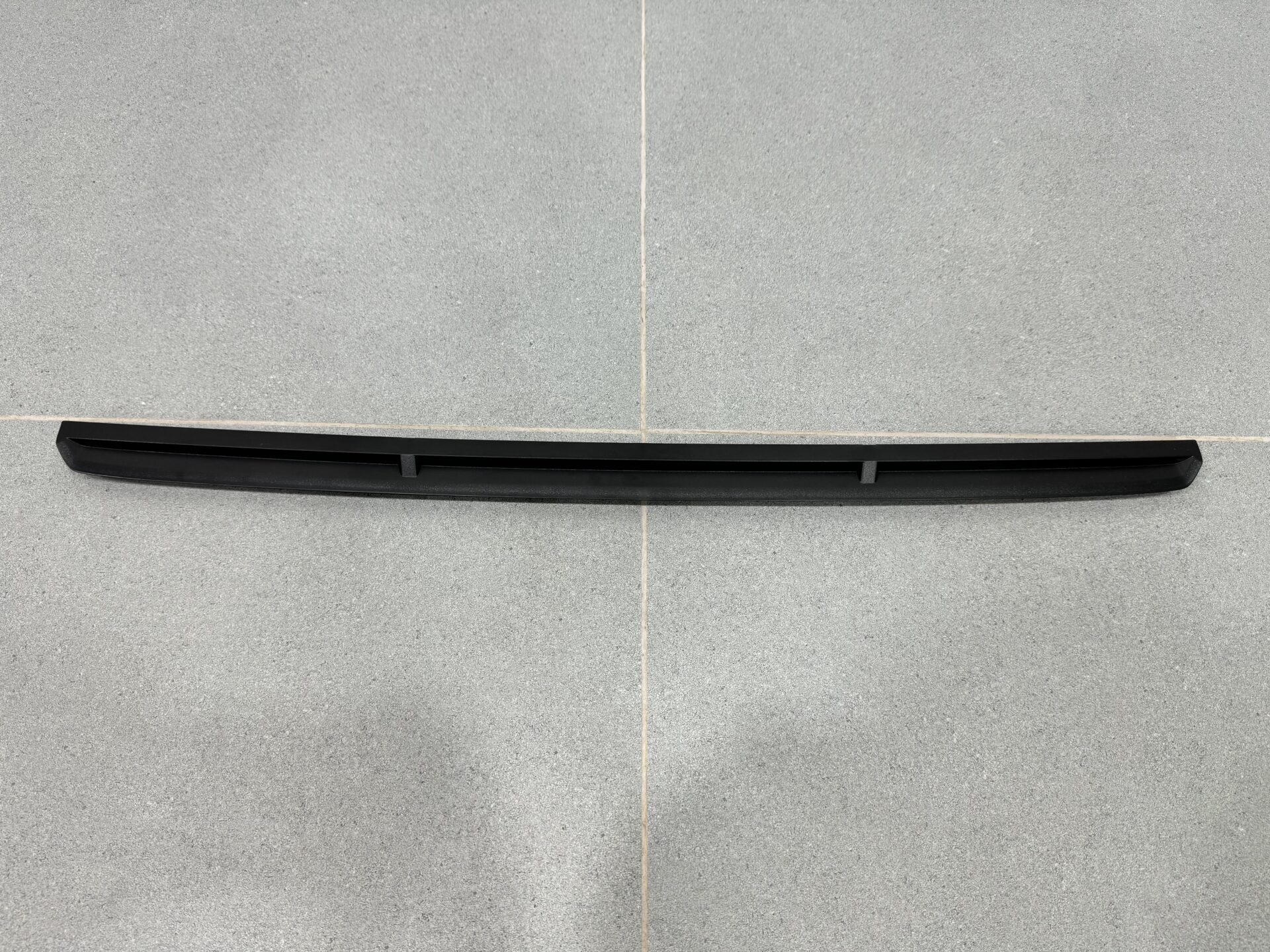 Верхня накладка (решітки) переднього бампера Audi A4/S4/RS4 (B9) 2020-8W0807801/8WD 807 801