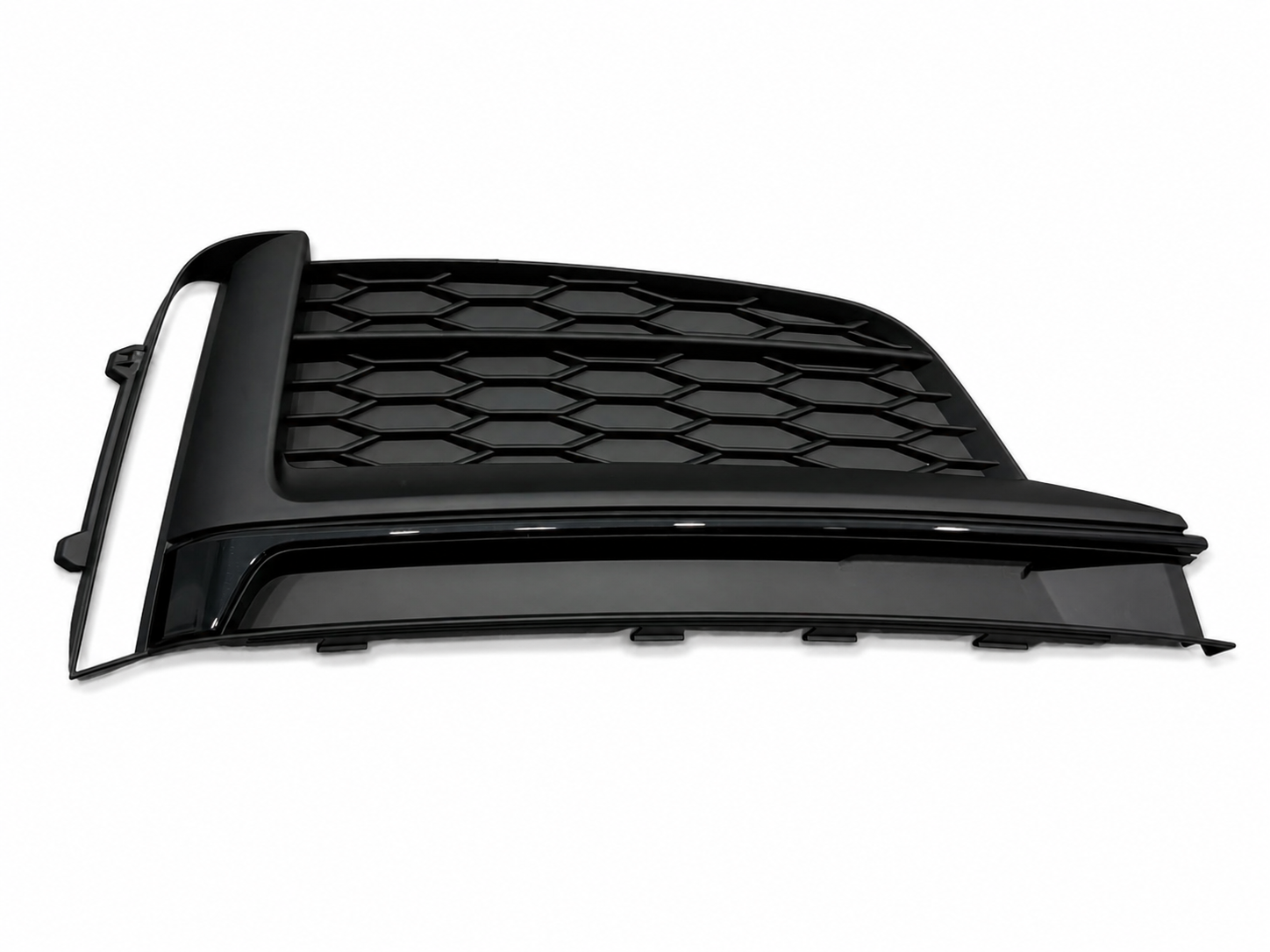 Решітка бампера ПРАВА S-Line Black 8W6807682FT94 для Audi A5 B9 2015-2019