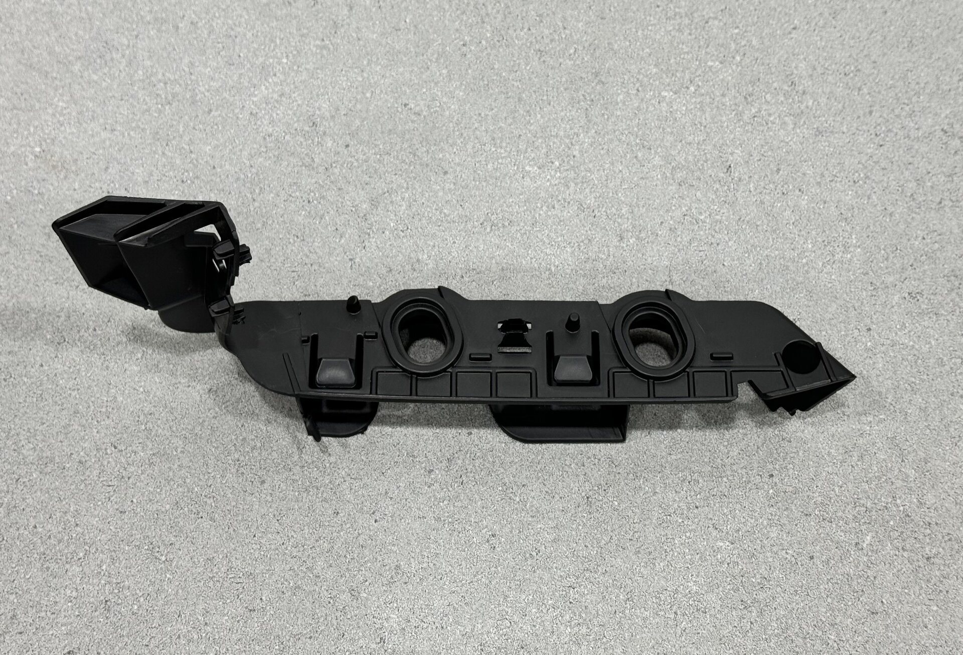 Ліве кріплення переднього бампера 8W0807283 A для Audi A4 B9 2020-2023