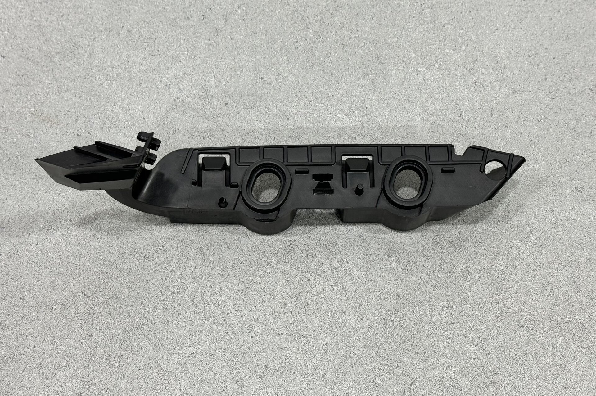 Праве кріплення переднього бампера 8W0807284 A для Audi A4 B9 2020-2023